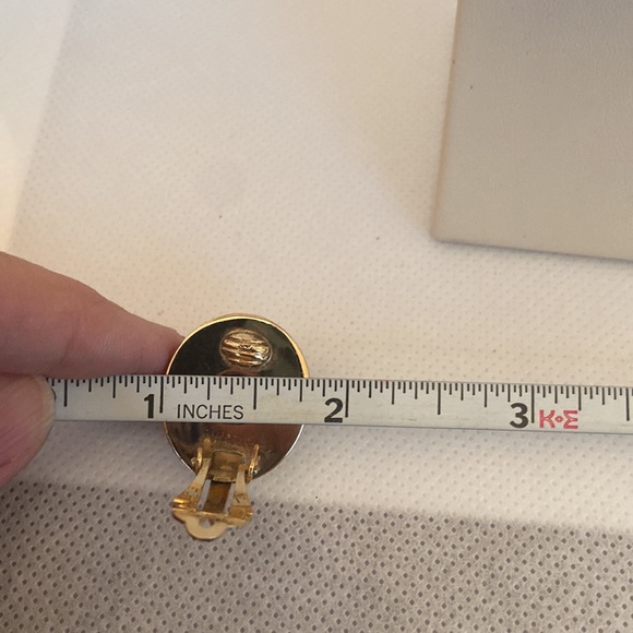 Gorgeous gold wash sterling silver & amethyst clip earrings by Kai Yin Lo (KYLO) - Picture 3 of 5